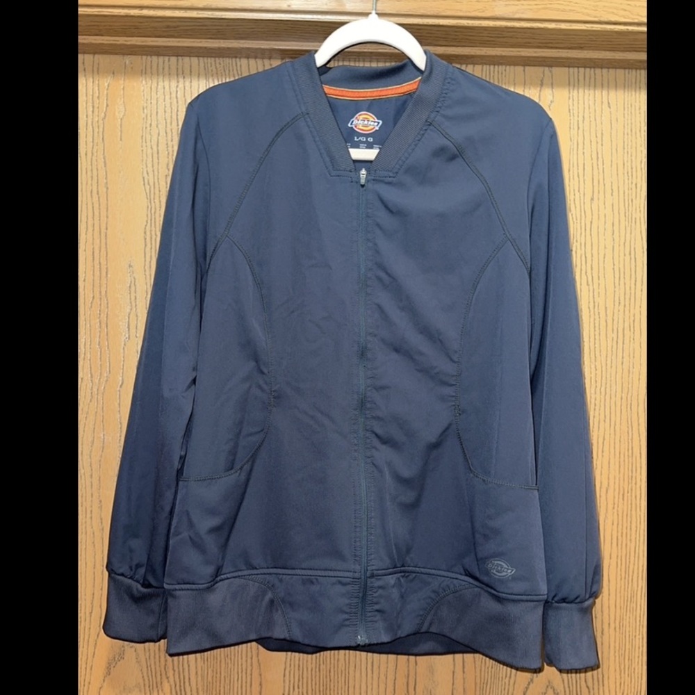 Gray dickies dynamix scrub jacket